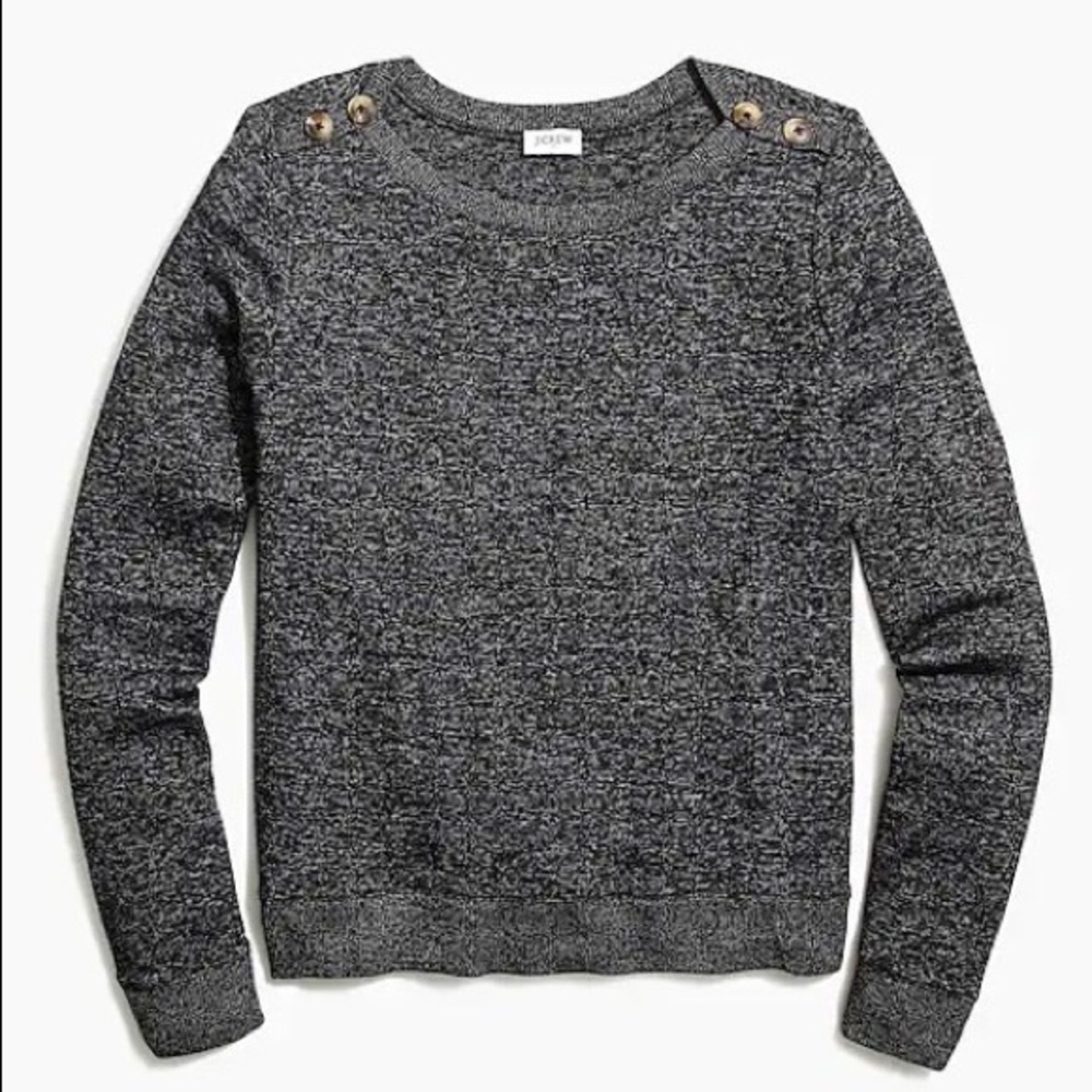 Button-shoulder top in signature cozy yarn
